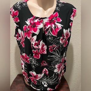 Ladies sleeveless top